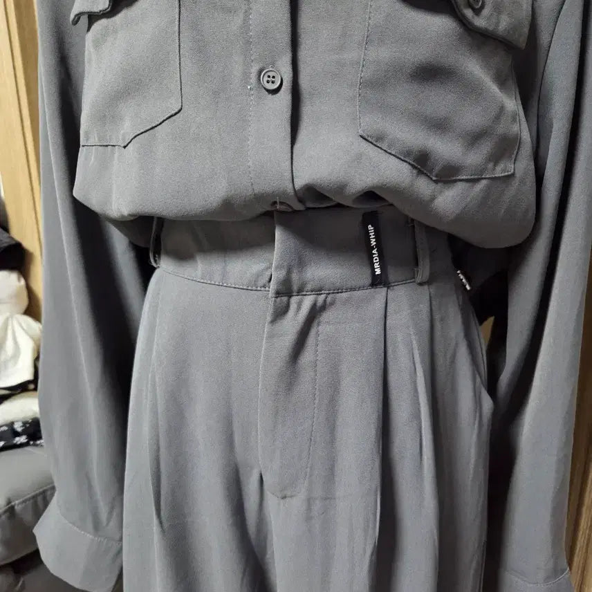 [BUNJANG] MRDIA-WHIP Grey Shirt Setup / MRDIA-WHIP 셔츠 셋업 그레이