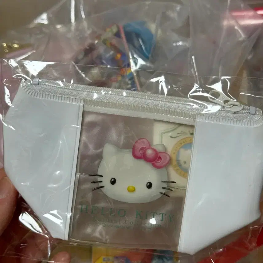 [BUNJANG] Vintage Hello Kitty Pouch (New) / 고전키티 파우치 새상품