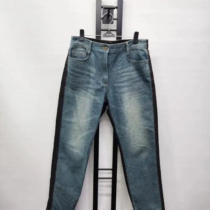 [BUNJANG] KUHO Half-and-Half Denim Jeans / 구호반반청바지