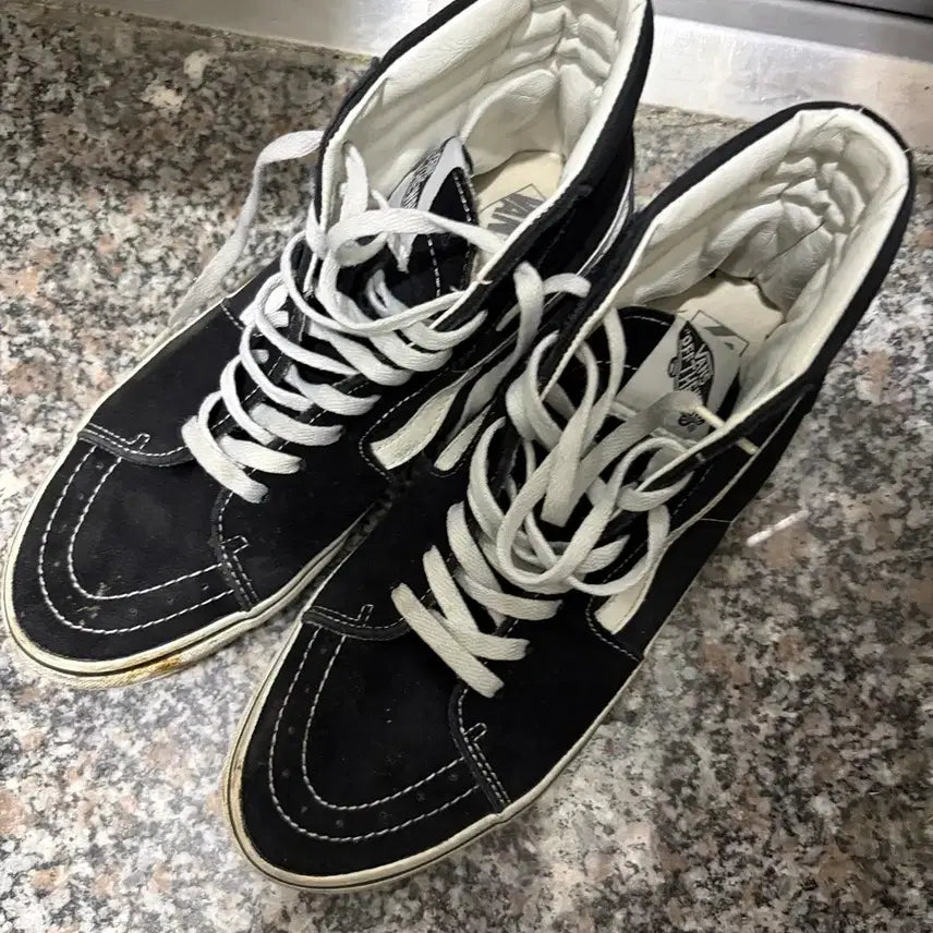 [BUNJANG] Vans SK8 High Black Sneakers / 반스 SK8 하이 블랙 스니커즈