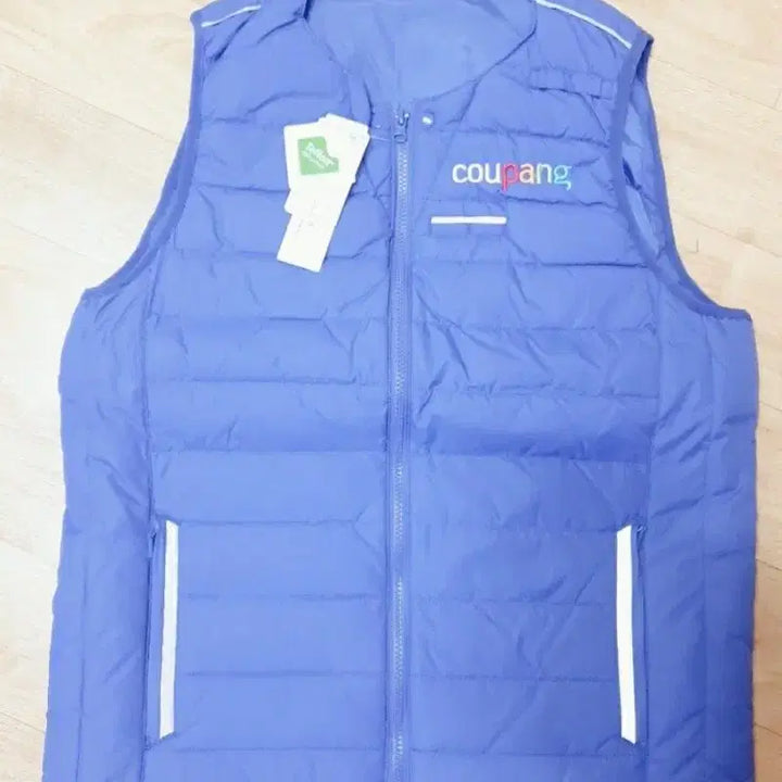 [BUNJANG] Coupang Friend (Koochin) Vest Jumper / 쿠팡친구 쿠친 조끼 점퍼 패딩점퍼 구매합니다.