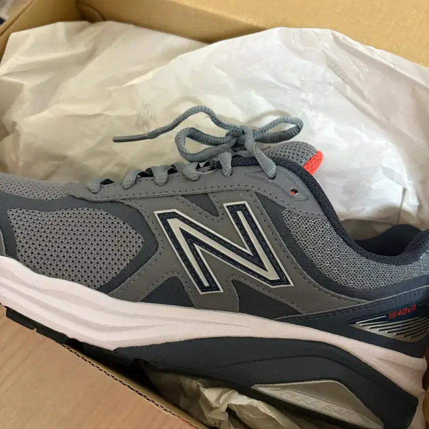 [BUNJANG] New Balance 1540 Running Shoes - Size 8.5 / 뉴발란스 1540 사이즈8.5