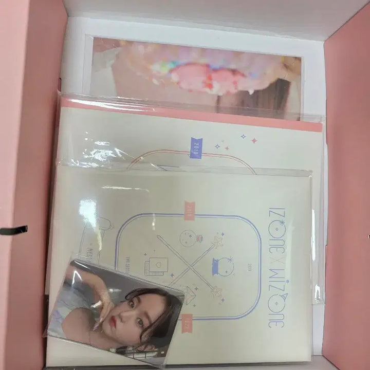 [BUNJANG] IZ*ONE Wizone 2nd Fanclub Kit Full Set / 아이즈원 위즈원 2기 팬클럽 키트 풀세트