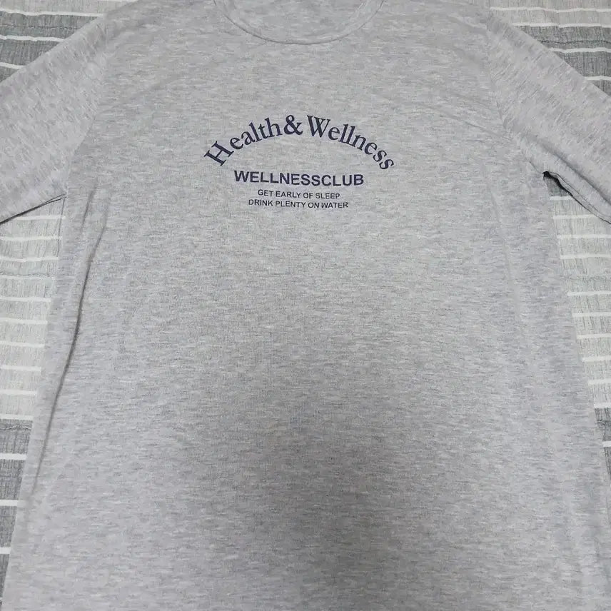 [BUNJANG] Basic White/Gray Printing T-Shirt / 깔끔한 흰색/회색 프린팅 티