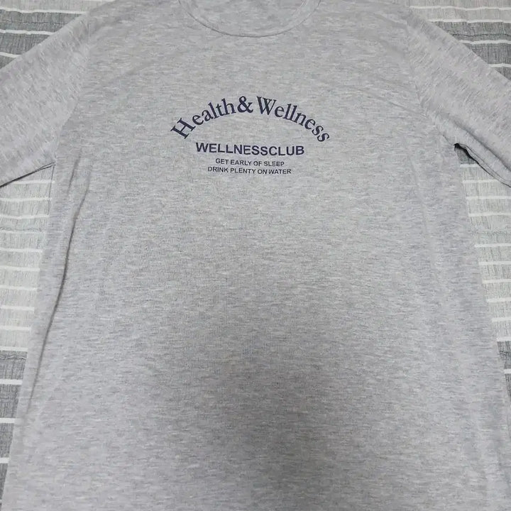 [BUNJANG] Basic White/Gray Printing T-Shirt / 깔끔한 흰색/회색 프린팅 티