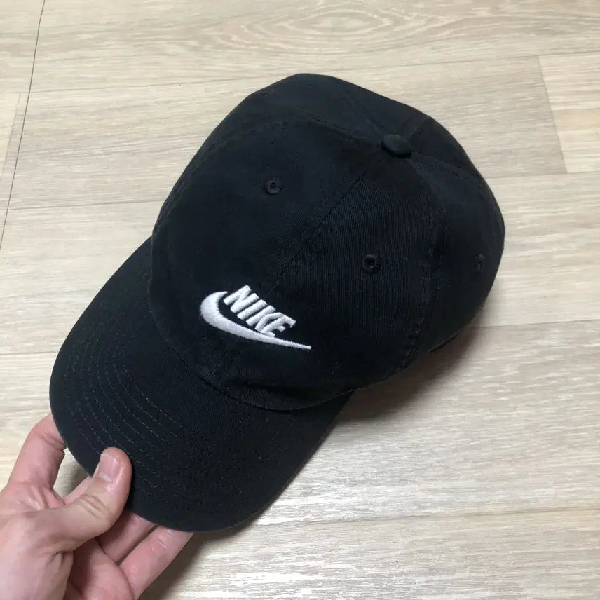 [BUNJANG] Nike Club Cap Triple Black / M/L) 나이키 NIKE 클럽캡 트리플 블랙 나이키 모자