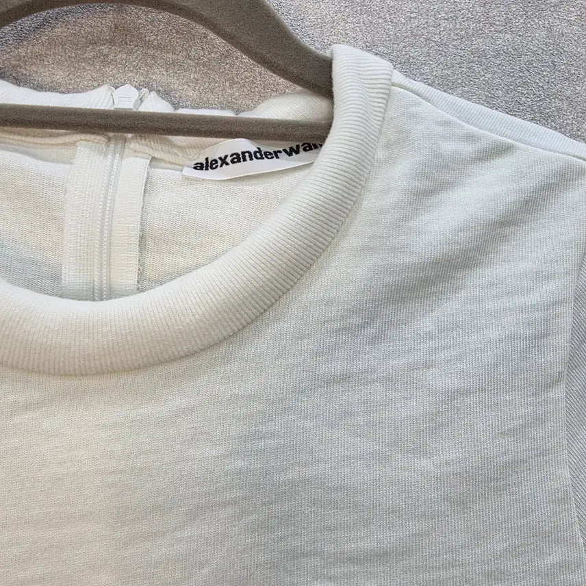 [SOLD OUT] alexanderwang 알렉산더왕 로고 크롭 반팔 티셔츠