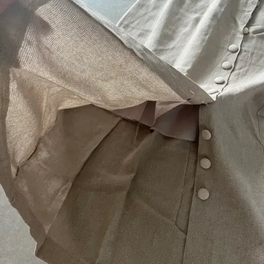 [BUNJANG] Beige Linen Button Long Skirt / 베이지 린넨 버튼 롱 스커트