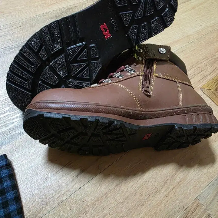 [BUNJANG] K2 Brown Safety Shoes Size 260 / K2 안전화 갈색 260