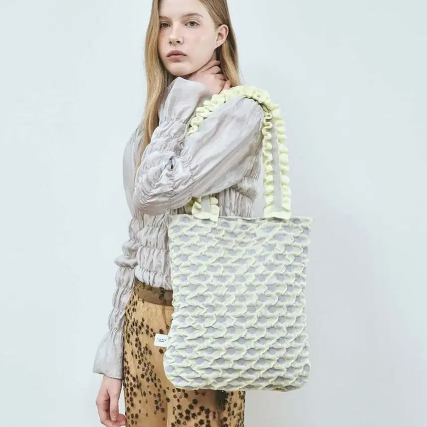 [BUNJANG] Pleats Mama Polka Dot Shoulder Bag Yellow / 플리츠마마 폴카도트 숄더백 옐로우(새상품)
