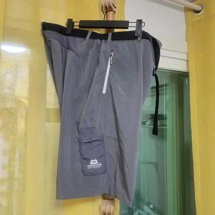 [BUNJANG] Mountain Equipment Gray Shorts with Belt Size 38 / 마운틴이큅먼트 반바지 그레이 벨트포함38