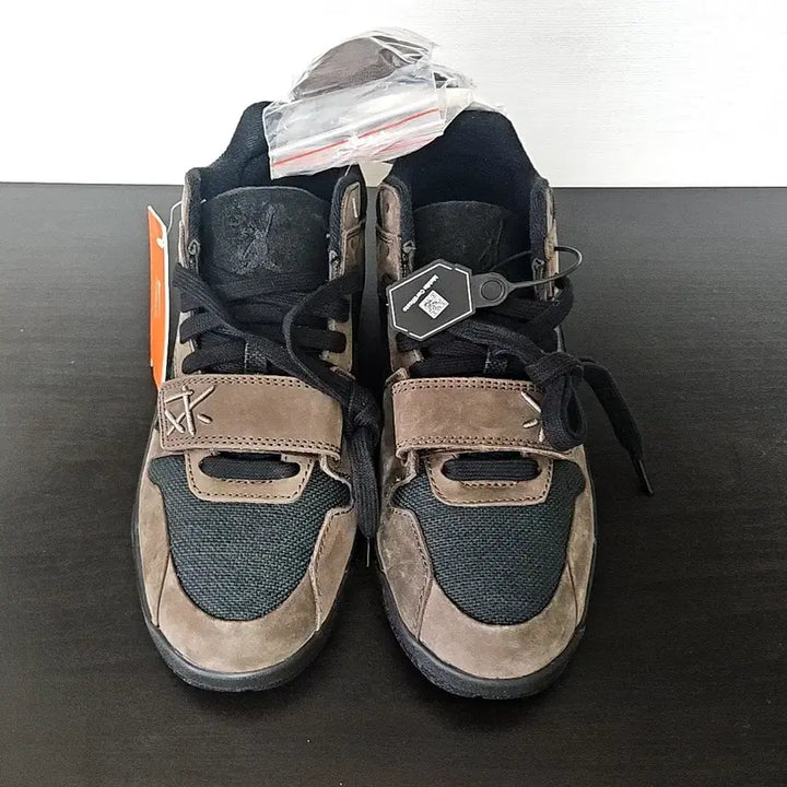 [BUNJANG] Travis Scott x Jordan Jumpman Apparel Dark Mocha / 조던X트레비스 스캇 점프맨 다크모카 255 새제품 판매합니다.