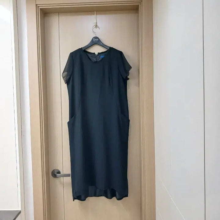 [BUNJANG] DEMOO Park Choommoo One-Piece Dress / DEMOO  PARKCHOOMMOO 원피스