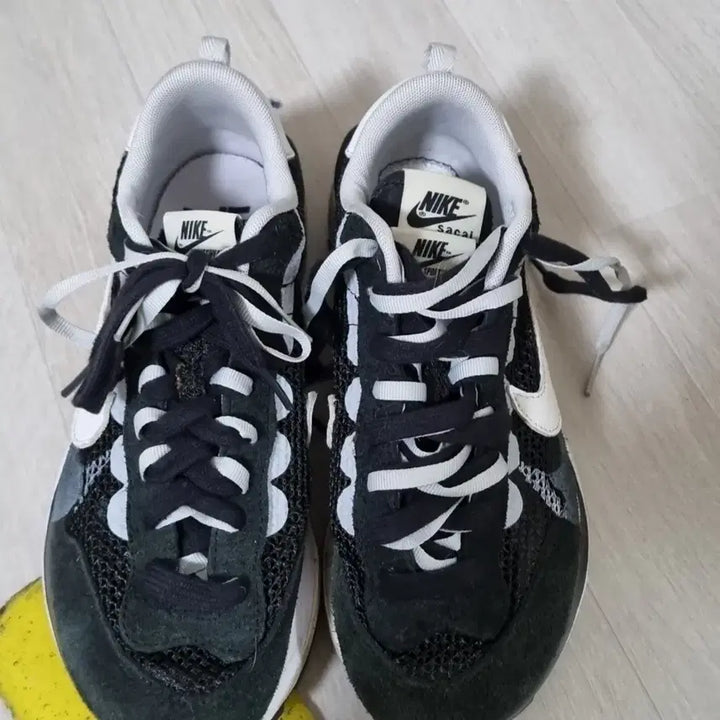 [BUNJANG] Nike x Sacai Vaporwaffle Black and White / 나이키 사카이 베이퍼와플 블랙엔화이트