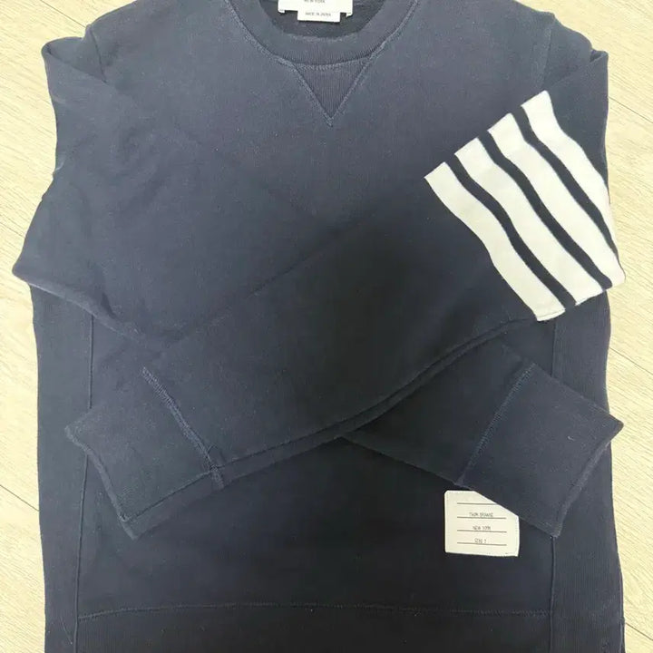 [BUNJANG] Thom Browne Diagonal Sweatshirt Navy Size 2 / 톰브라운 사선 스웨트셔츠 네이비 2사이즈