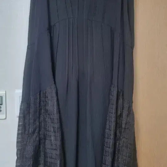 [BUNJANG] Ozscecon Pearl Sleeveless Long Dress / 오즈세컨 진주 나시롱드레스 55