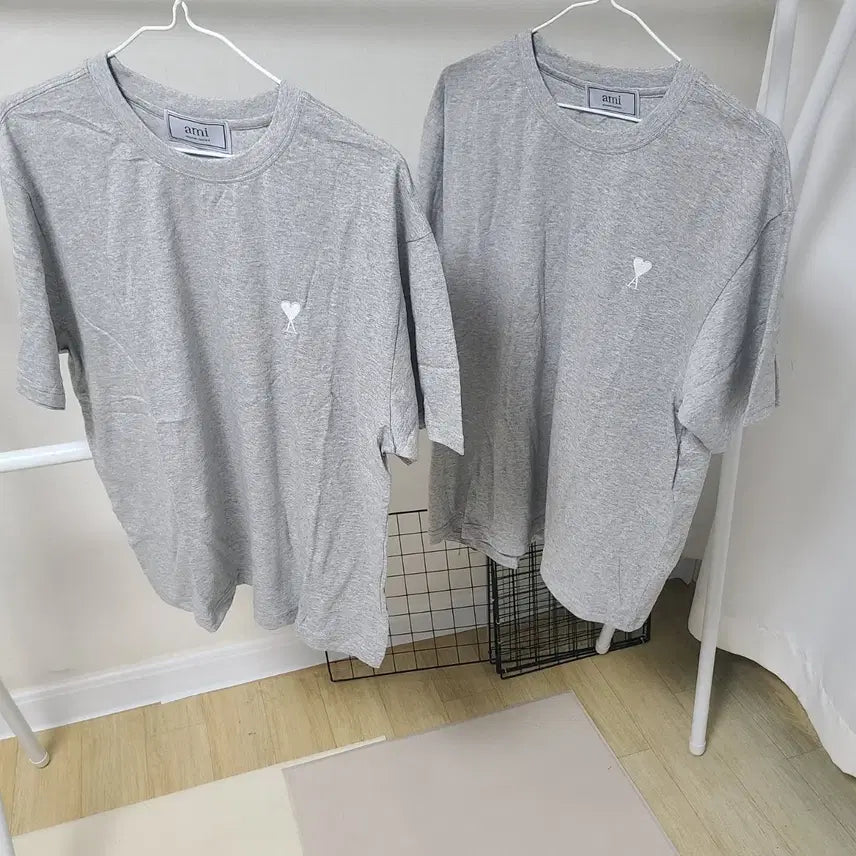[BUNJANG] AMI Small Heart Short Sleeve T-Shirt Grey XL / 아미 스몰 하트 반팔 티셔츠 그레이xL남여새상품