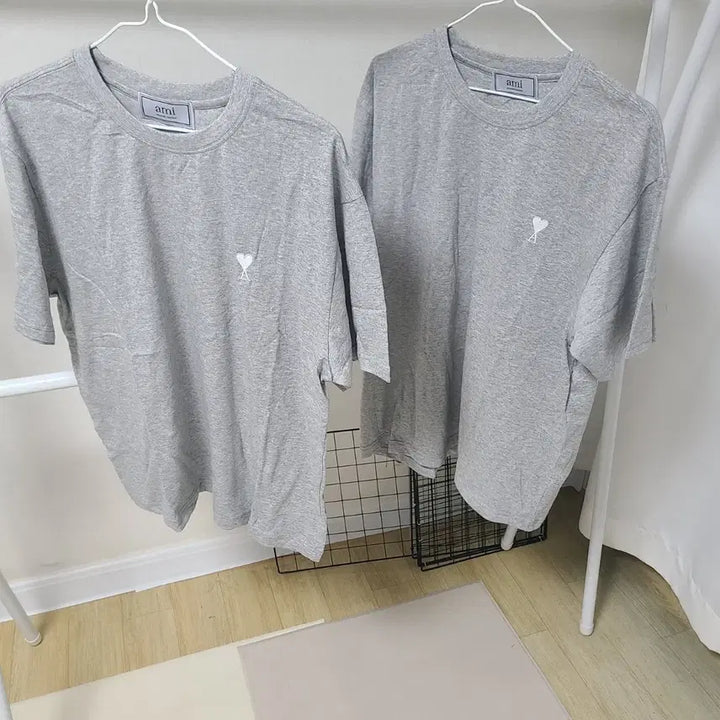 [BUNJANG] AMI Small Heart Short Sleeve T-Shirt Grey XL / 아미 스몰 하트 반팔 티셔츠 그레이xL남여새상품