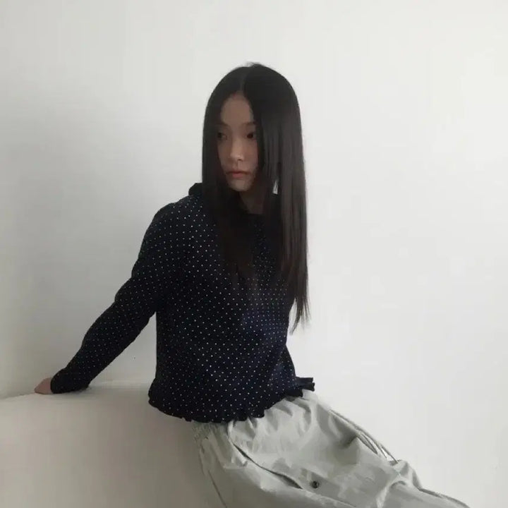 [BUNJANG] Dot Frill Collar T-Shirt / 도트 프릴 카라 티셔츠