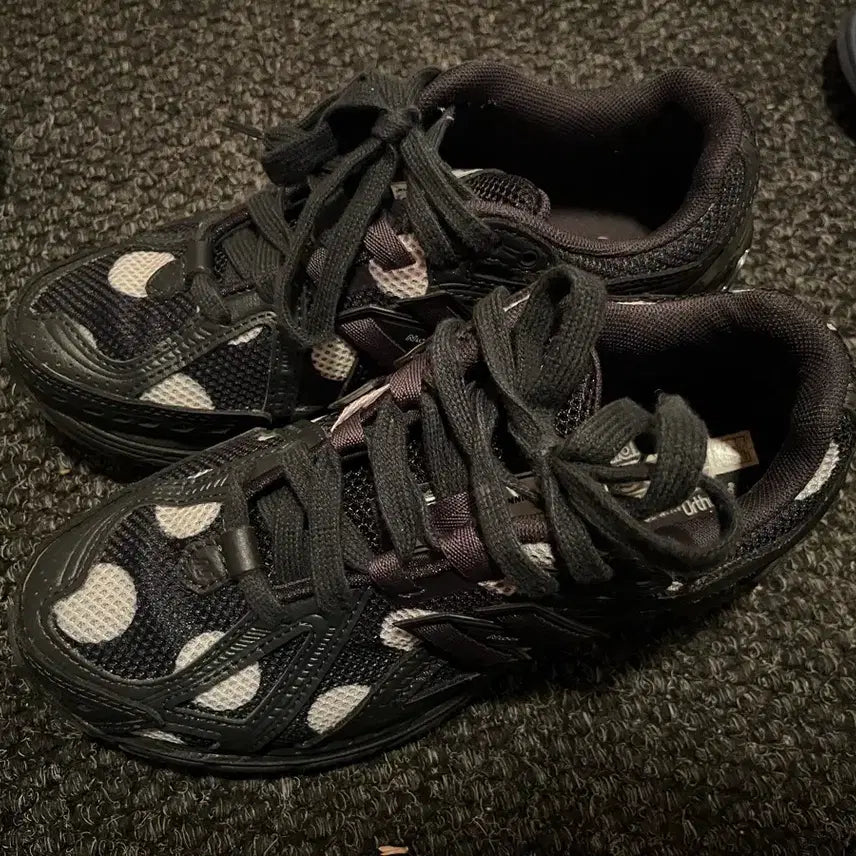 [BUNJANG] New Balance 1906R Polka Dot UK 4 / 뉴발란스 1906R 폴카닷 uk4 230