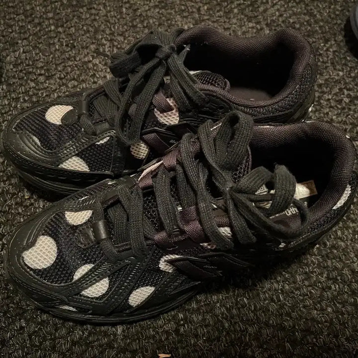 [BUNJANG] New Balance 1906R Polka Dot UK 4 / 뉴발란스 1906R 폴카닷 uk4 230