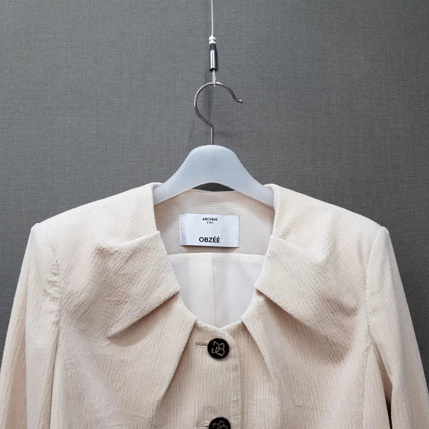 [BUNJANG] Objet 2022 Big Collar Cropped Jacket / 오브제 2022 빅카라 크롭 자켓 82-94-160사이즈