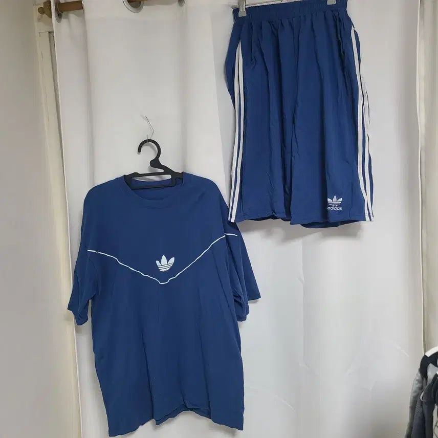 [BUNJANG] Adidas Blue Short Sleeve T-Shirt and Shorts Set / 아디다스 반팔 티셔츠 반바지 세트 파랑색남여새상품