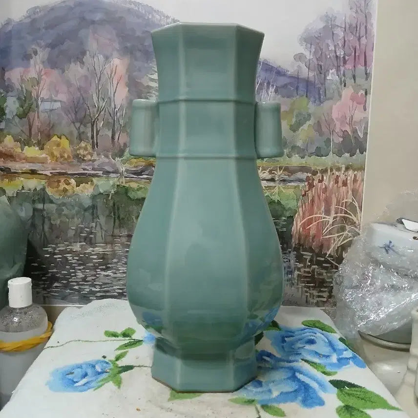 [BUNJANG] Octagonal Yangiho Ceramic Vase / 팔각  양이호 도자기