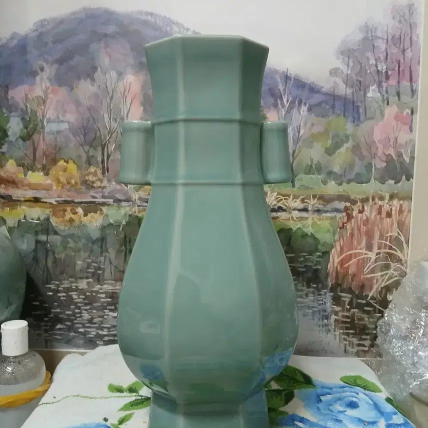 [BUNJANG] Octagonal Yangiho Ceramic Vase / 팔각  양이호 도자기