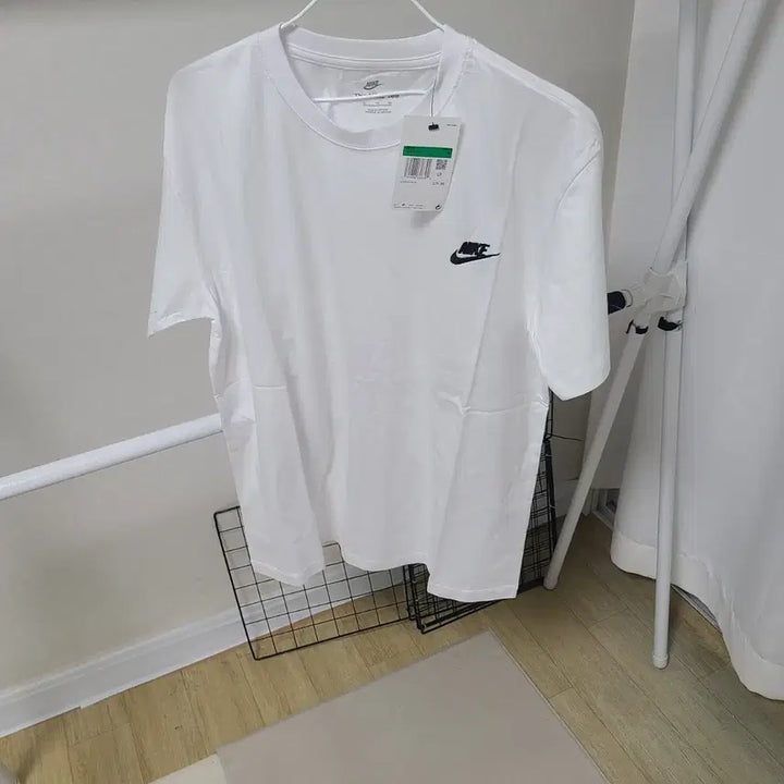 [BUNJANG] Nike Embroidered Logo Short Sleeve T-Shirt XL / 나이키  반팔 티셔츠로고자수새상품XL남여가능