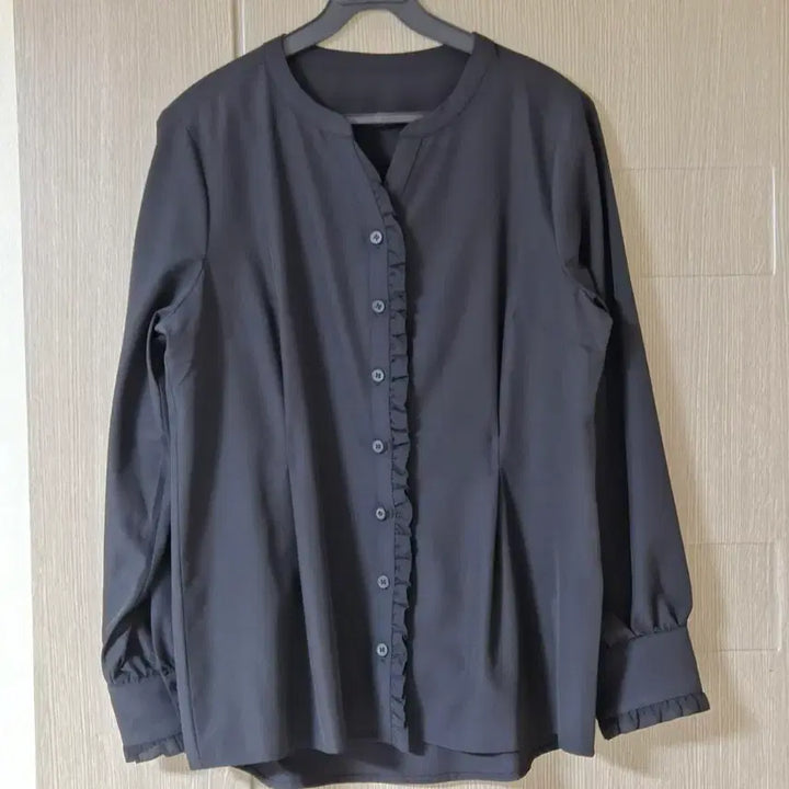 [BUNJANG] Black Frill Detail Blouse / 검정색 프릴 장식 블라우스66  얇은소재