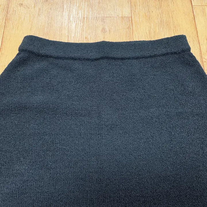 [BUNJANG] UMER Les Boucle Skirt / 유메르(UMER) 레스 부클 스커트 55-66