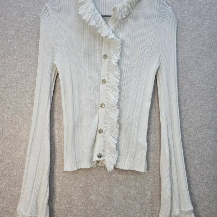 [BUNJANG] R2W SIA Frill Ribbed Knit Cardigan / R2W SIA 프릴 골지 니트 가디건