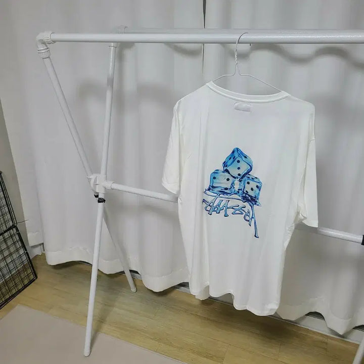 [BUNJANG] Stussy White Dice T-Shirt / 스투시  반팔 티셔츠 화이트다이스기능성남여새상품