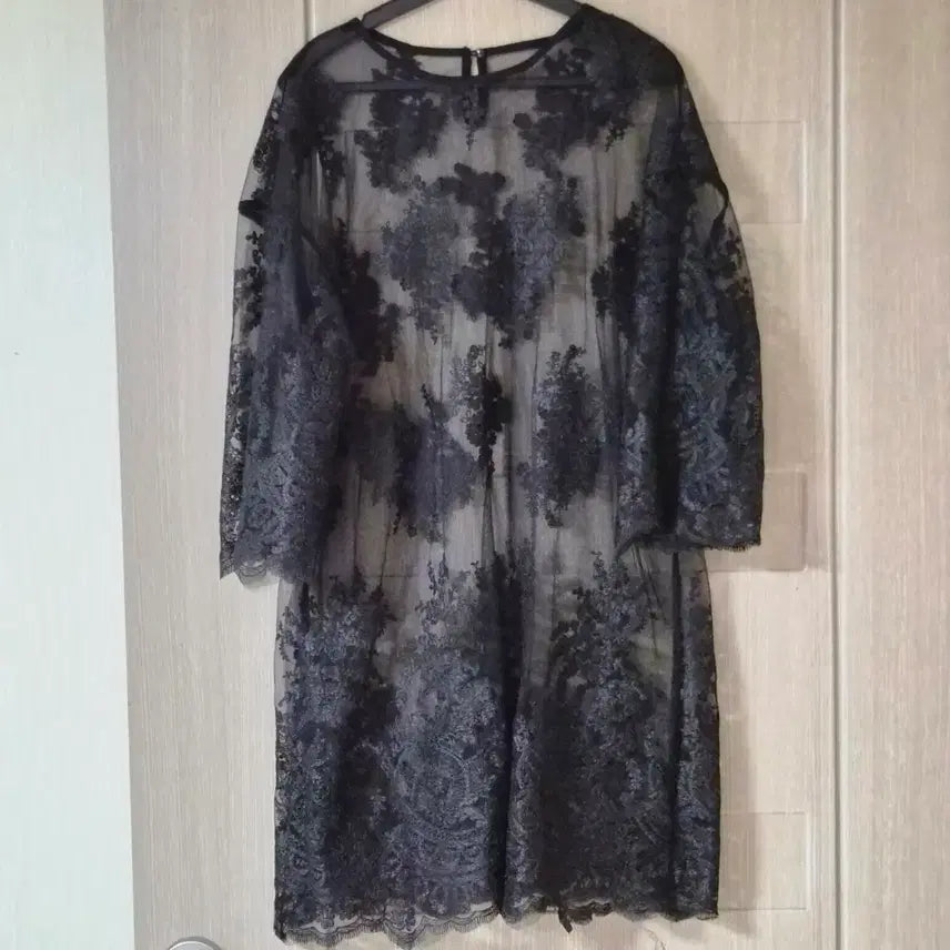 [BUNJANG] Black Lace See-Through Long Dress (Size 66-77) / 블랙 레이스 시스루 원피스66~77