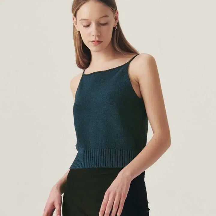 [BUNJANG] UMER Lesse Buckle Sleeveless Top / 유메르(UMER) 레스 부클 슬리브리스 55-66