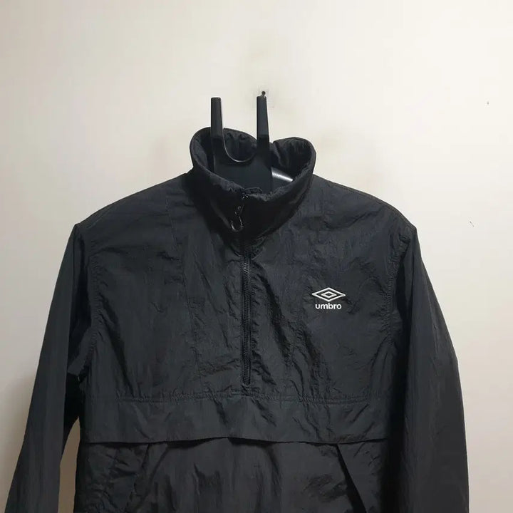 [BUNJANG] Umbro Quilted Half-Zip Jumper (Size 95) / 엄브로 반집업누빔점퍼/95