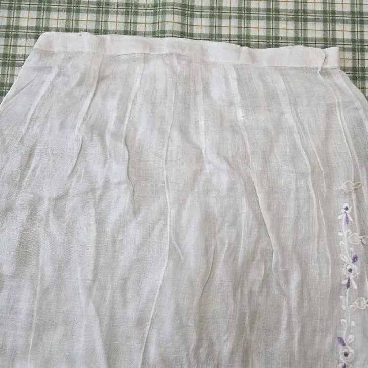 [BUNJANG] White Ramie Wrap Skirt Floral Embroidery / 6ㅡ모시 랩 스커트  ㅡ허리ㅡ34