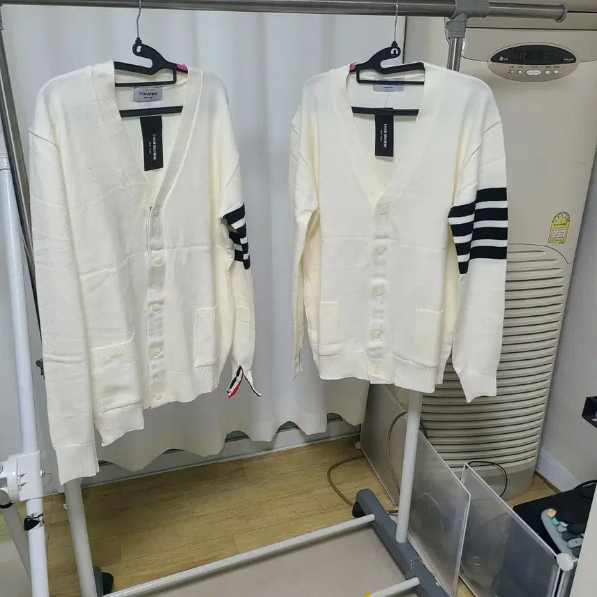 [BUNJANG] Thom Browne Tricolor Armband Cardigan Ivory / 톰브라운 화 가디건 삼선 완장아이보리남여가능새상품