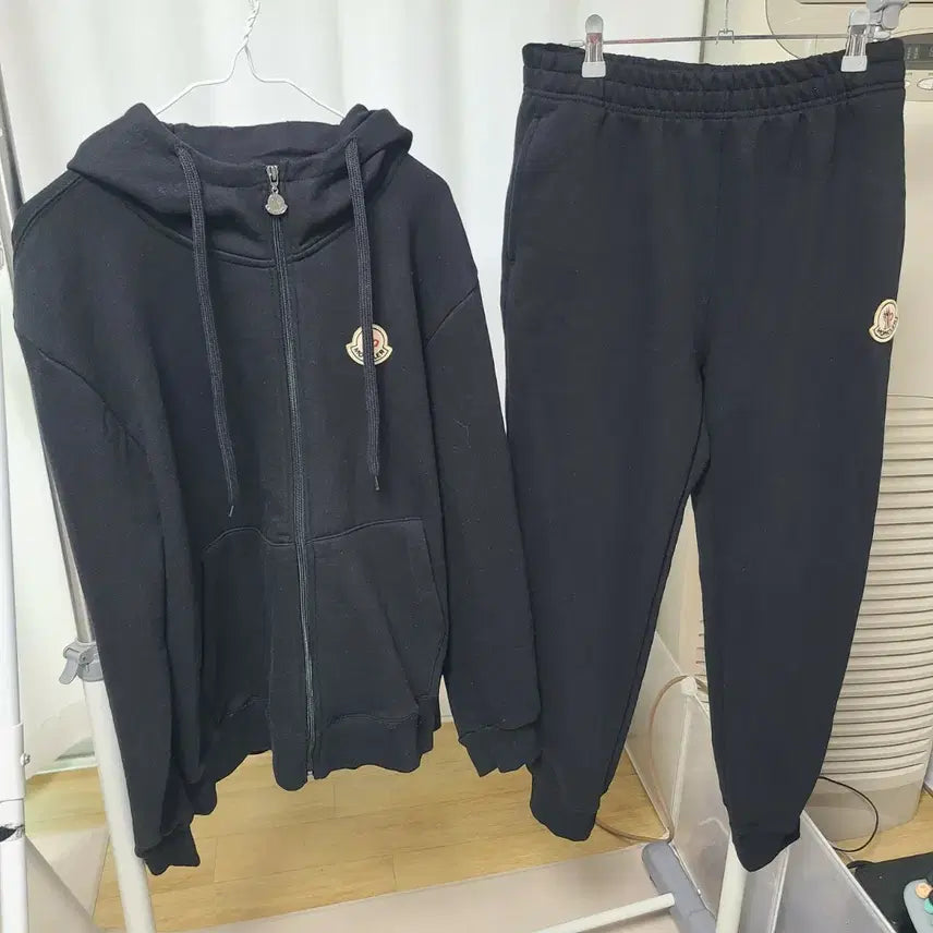 [BUNJANG] Moncler Hooded Zip-Up Jogger Pants Set / 몽클레어 후드집업 조거팬츠세트새상품