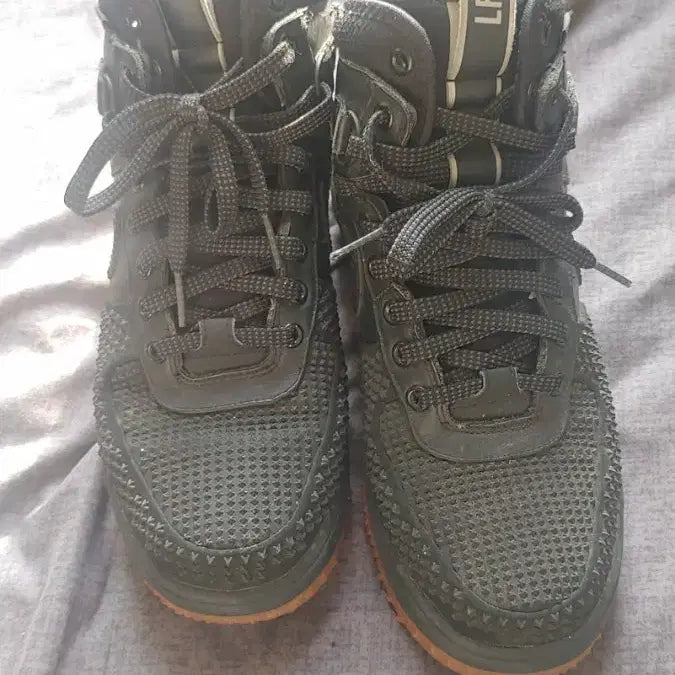 [BUNJANG] Nike Air Sneakers Size 255 / 나이키에어운동화 255