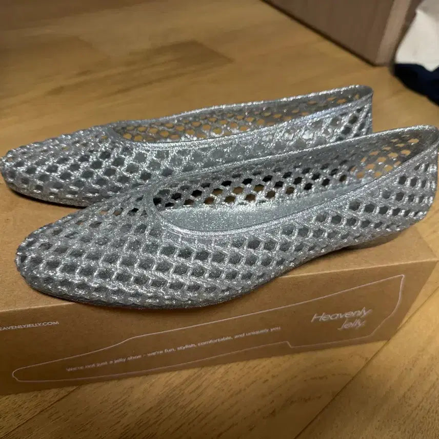 [BUNJANG] Heavenly Jelly Shoes Glitter Flat Shoes / 헤븐리젤리슈즈