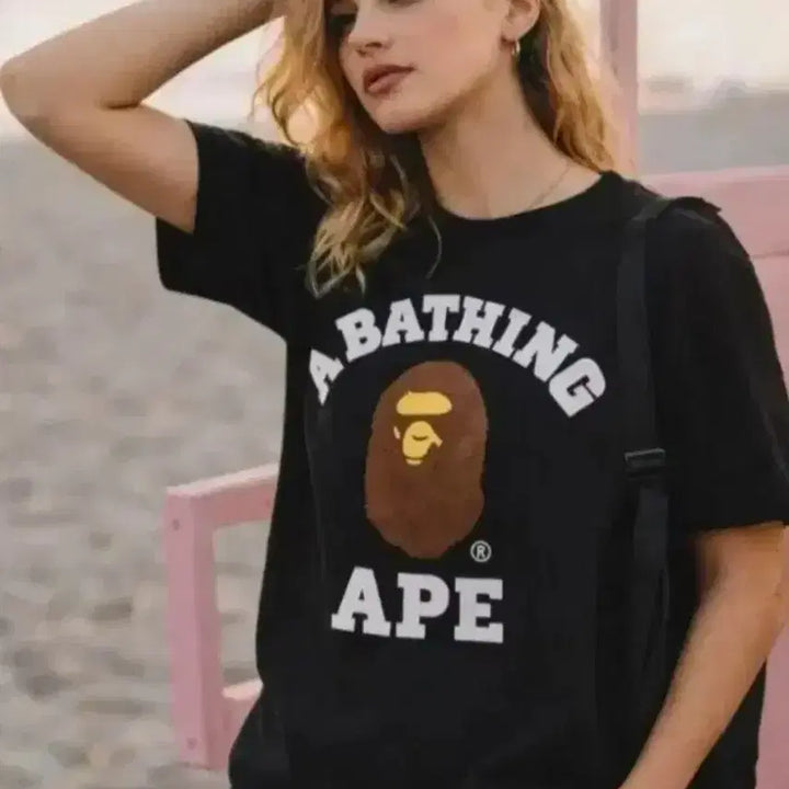 [BUNJANG] A Bathing Ape Short Sleeve T-Shirt White/Black / 베이프 반팔 티셔츠 화이트/블랙