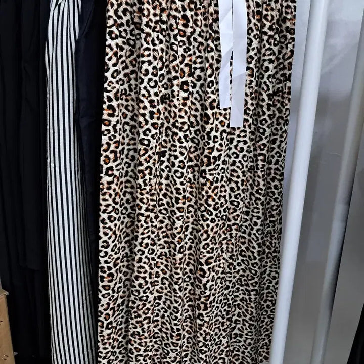 [BUNJANG] Leopard Print Wide Leg Pants / 호피바지 77까지 레오파드통바지