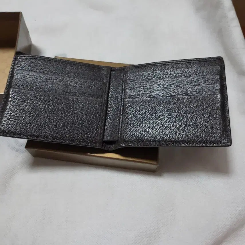 [BUNJANG] Gucci GG Marmont Bi-Fold Wallet Brown / 구찌 GG 마몬트 반지갑 브라운