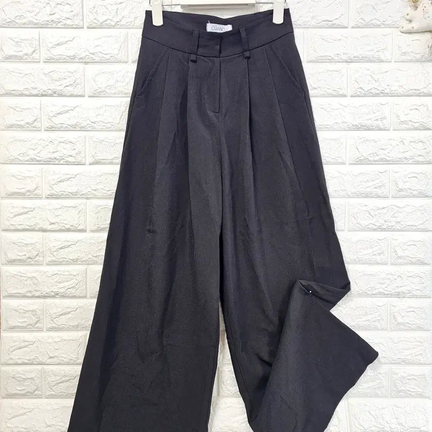 [BUNJANG] Black Wide Pin Tuck Pants / 블랙 와이드 핀턱팬츠