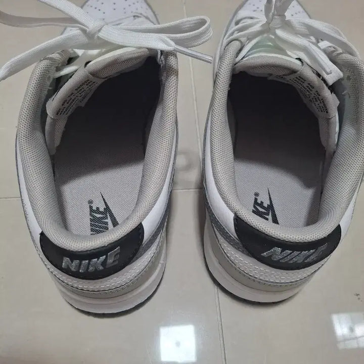 [BUNJANG] Nike Dunk Low Grey Sneakers / 나이키덩크로우그레이