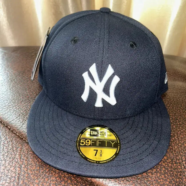 [BUNJANG] New Era 59FIFTY Yankees Navy 7 3/8 Cap / 뉴에라 59FIFTY 양키스 네이비 7 3/8