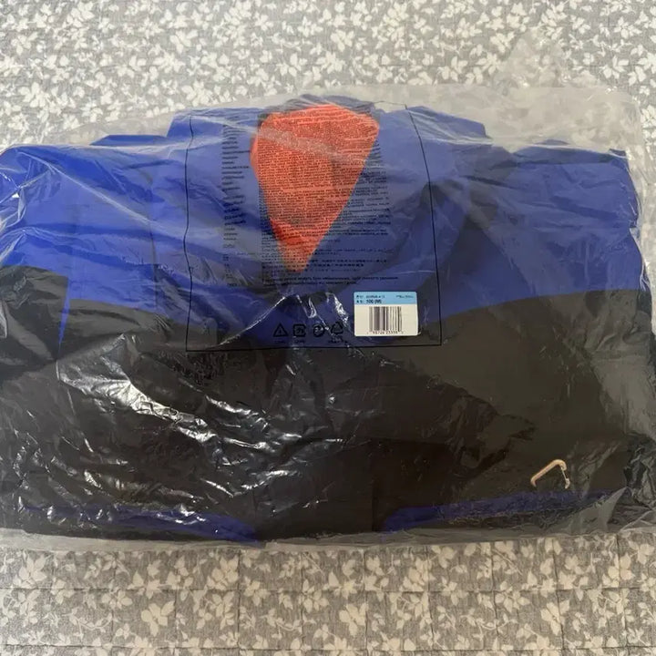 [SOLD OUT] 나이키 인터밀란 ACG 프리마로프트 스컬 피크 스톰 핏 재킷 100