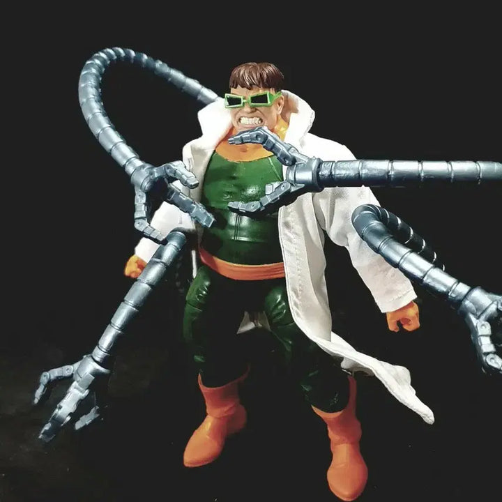 [BUNJANG] Marvel Legends Spider-Man Villain Doctor Octopus Custom Gown Figure (Comics Version) / 마블레전드,스파이더맨,빌런,닥터옥토퍼스,커스텀가운,코믹,개봉,정품